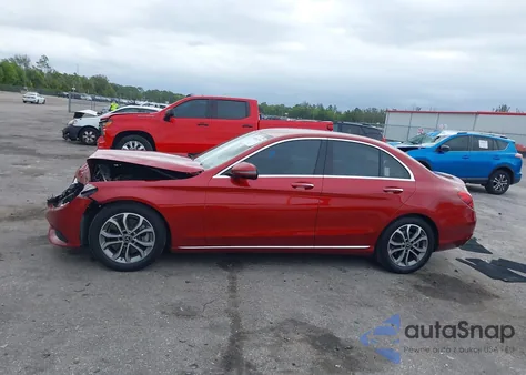 2017 Mercedes-Benz C 300 from USA, damaged, VIN 55SWF4JB3HU229767